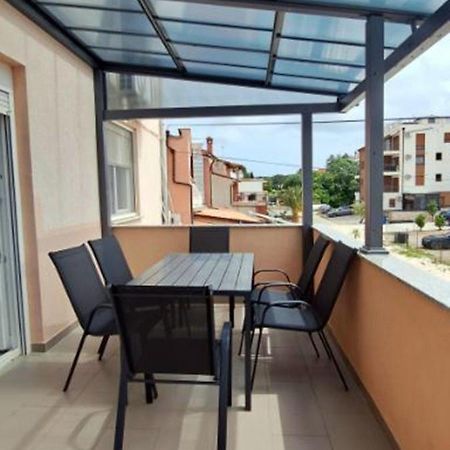 Apartment Dubravka Near The Sandy Beach Medolino Esterno foto