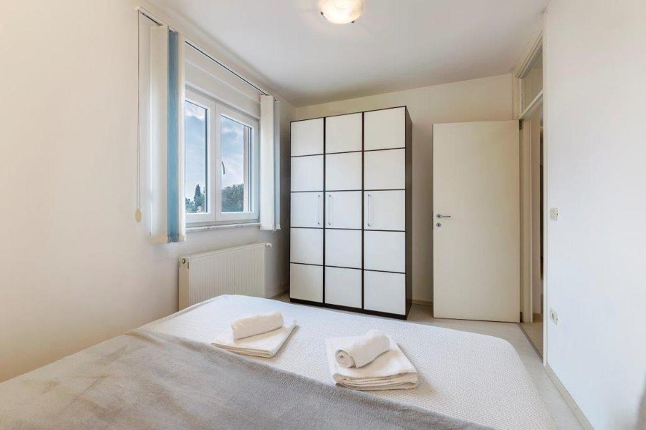 Apartment Dubravka Near The Sandy Beach Medolino Esterno foto