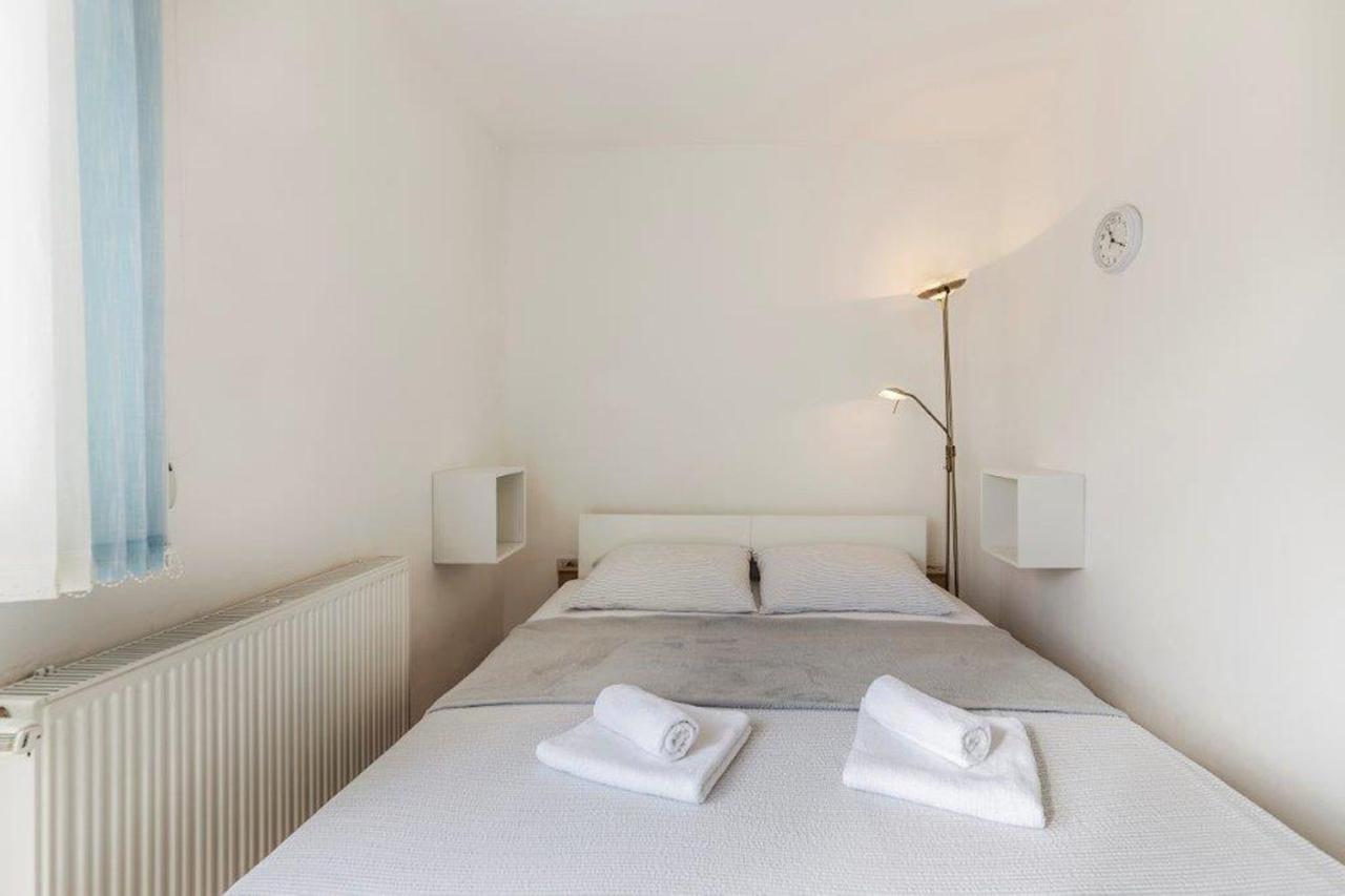 Apartment Dubravka Near The Sandy Beach Medolino Esterno foto